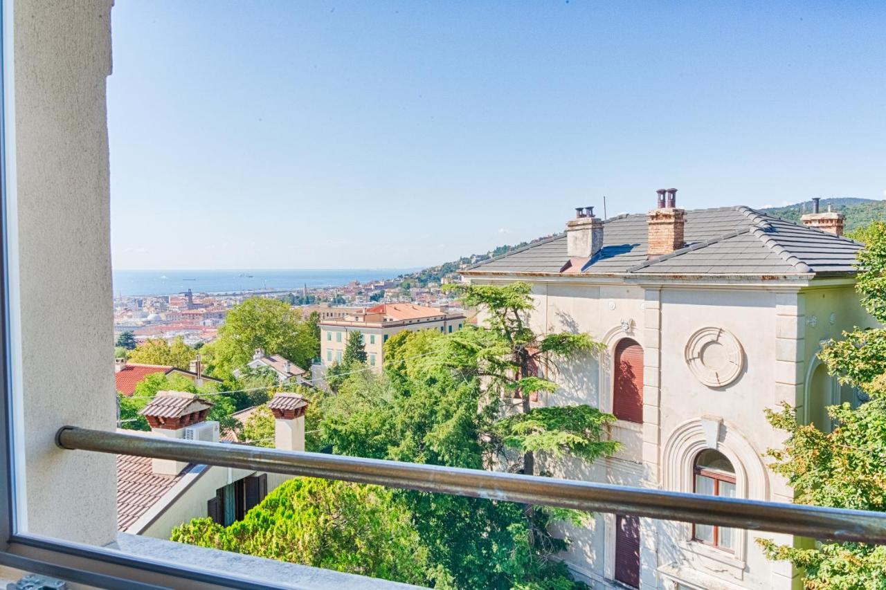 Liberty Sul Golfo Hotel Trieste Bagian luar foto
