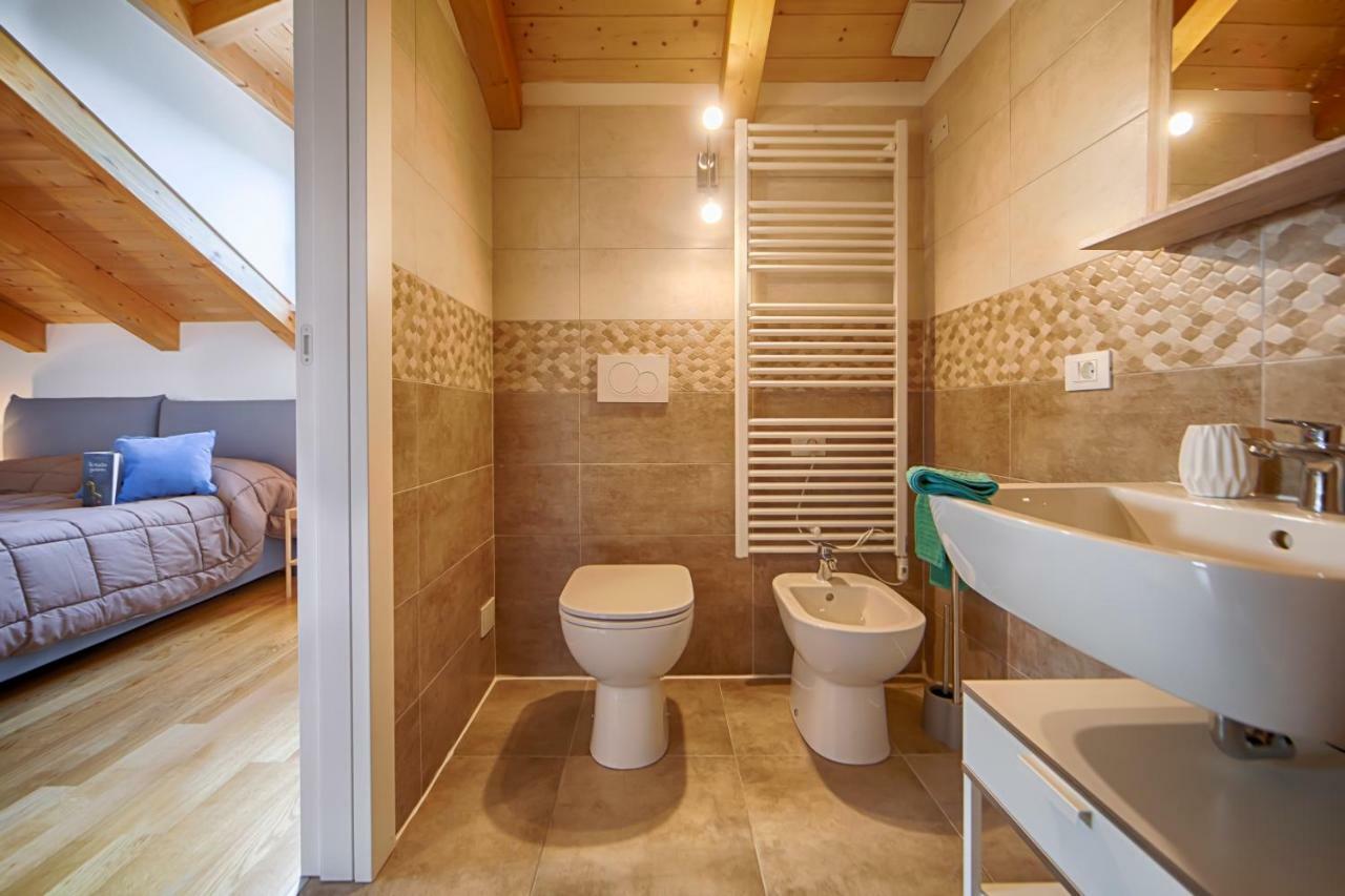 Liberty Sul Golfo Hotel Trieste Bagian luar foto